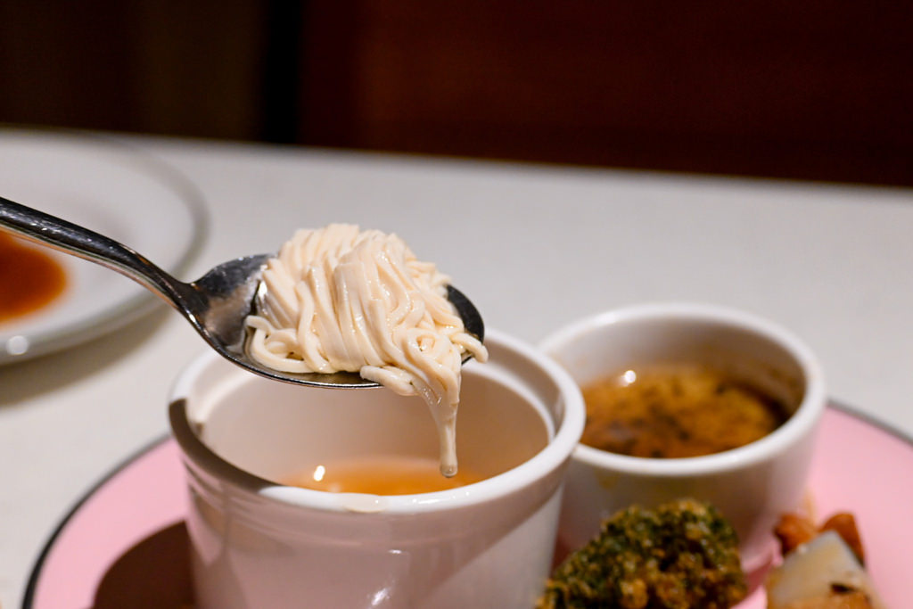 DSC_7953.JPG DSC_7953.JPG
