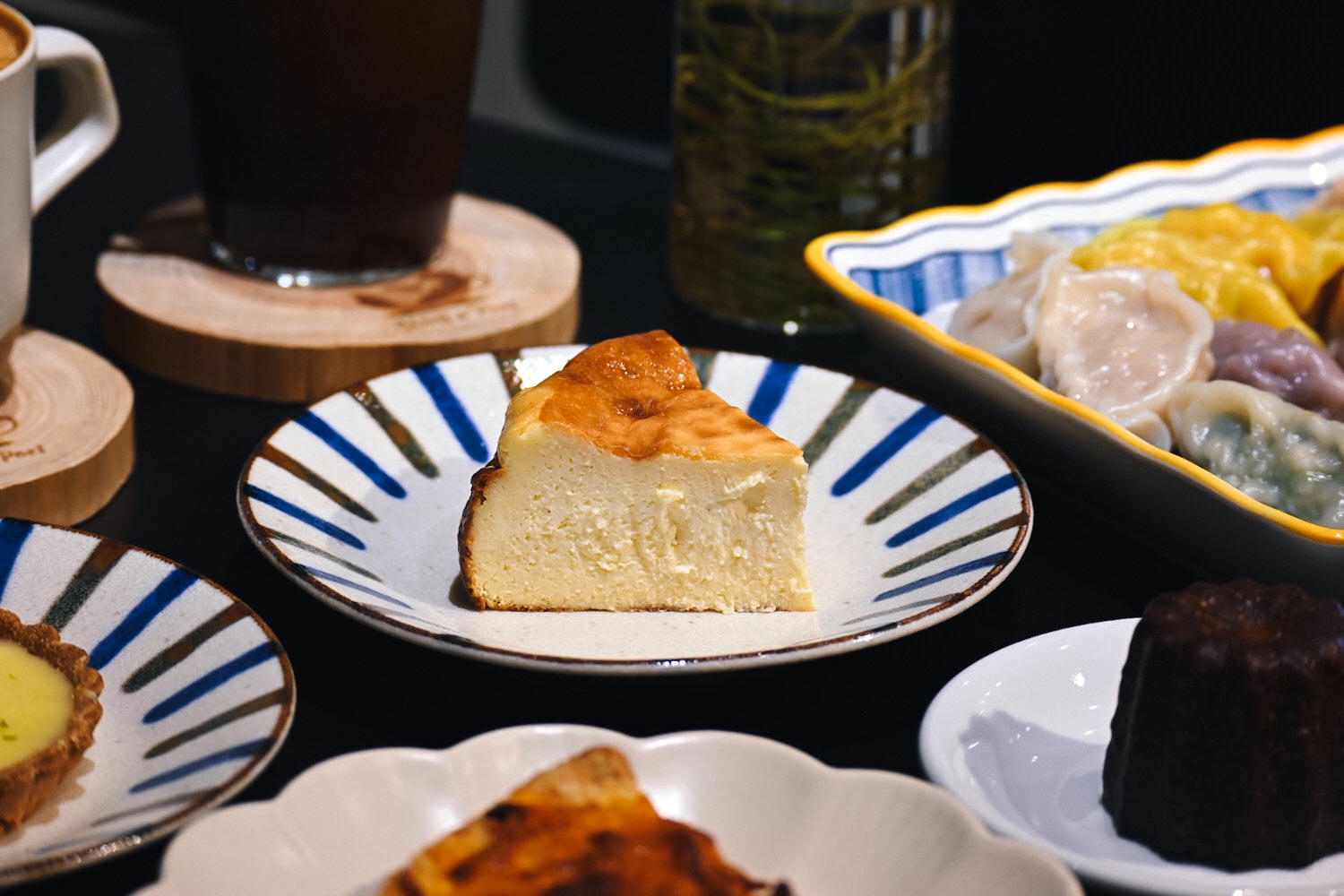 Wolf&Poet Coffee 狼與詩人咖啡|忠孝復興插座工作咖啡廳,彩色水餃配手沖,你是狼還是詩人? - 第21張圖