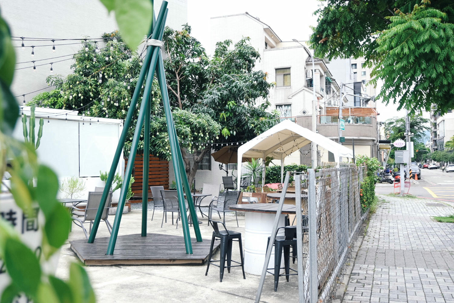食久茶事|台中大里咖啡廳貨櫃屋秘境,早午餐咖哩飯義大利麵、自栽茶 - 第3張圖