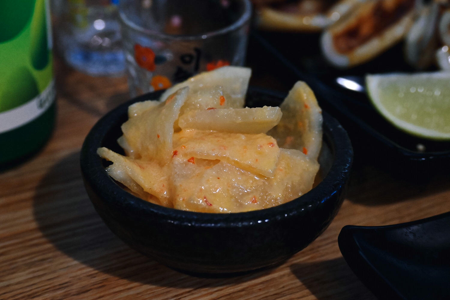 囍焰炭火串焼き。台中南屯串燒宵夜新開幕!龍眼炭燒烤當日食材、3種獨門撒料,紋甲花枝推薦必點 - 第20張圖