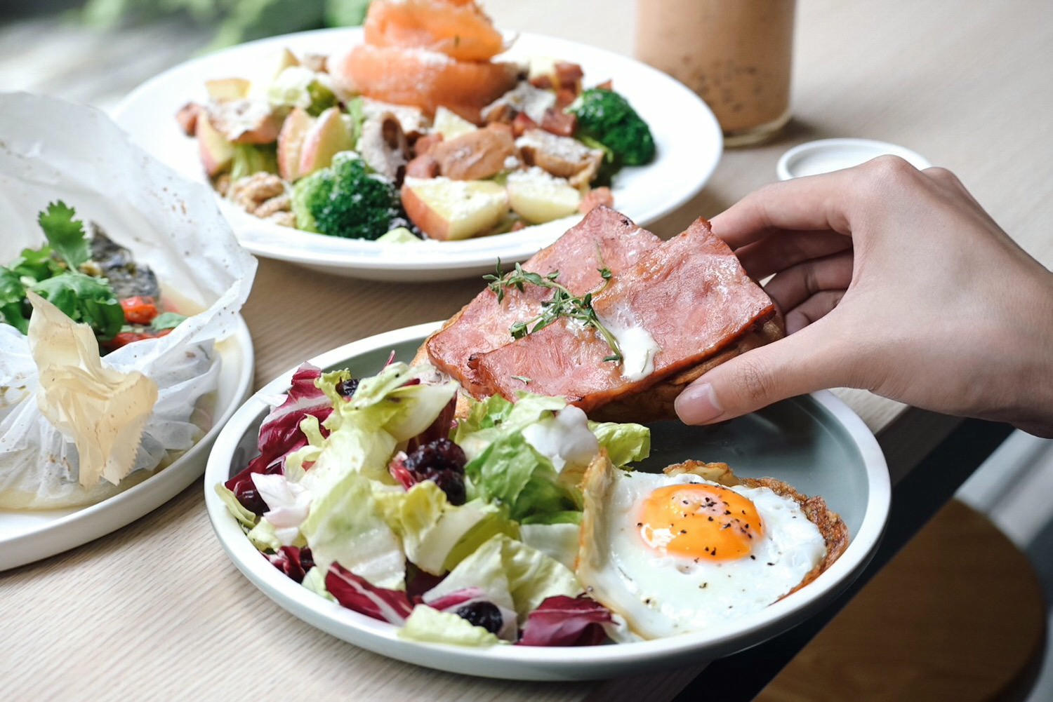 Cross Cafe 克勞斯咖啡店|12種鹹甜可朗芙、可可鍵盤鬆餅好吃好拍!在地11年忠孝復興不限時咖啡廳早午餐下午茶 - 第15張圖