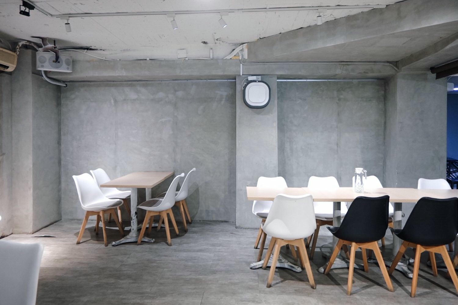 Cross Cafe 克勞斯咖啡店|12種鹹甜可朗芙、可可鍵盤鬆餅好吃好拍!在地11年忠孝復興不限時咖啡廳早午餐下午茶 - 第4張圖