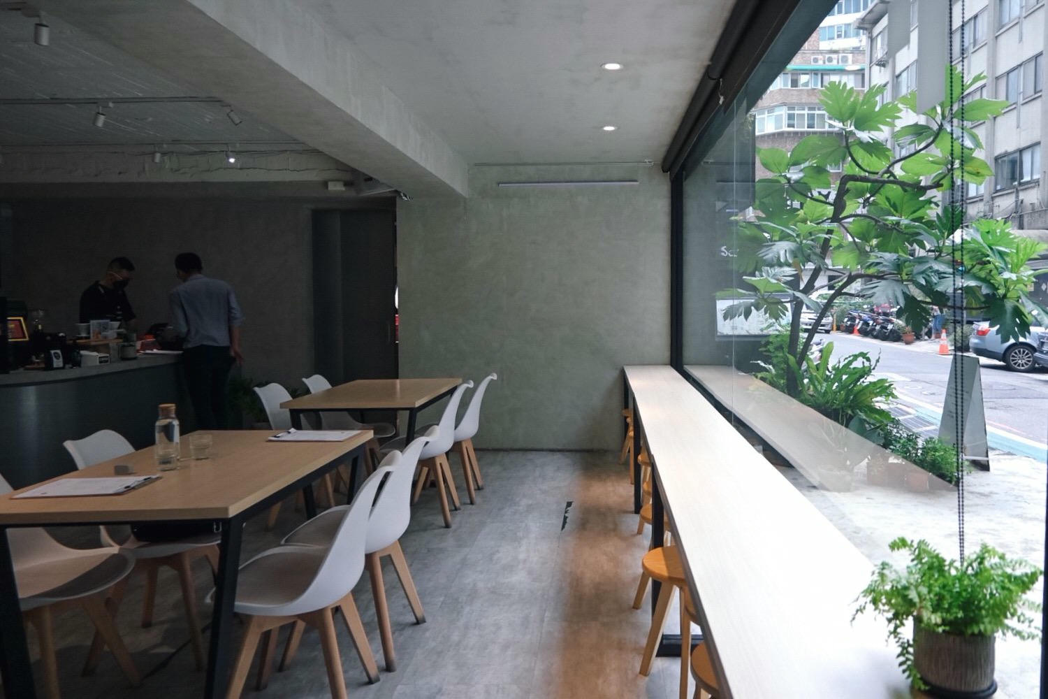 Cross Cafe 克勞斯咖啡店|12種鹹甜可朗芙、可可鍵盤鬆餅好吃好拍!在地11年忠孝復興不限時咖啡廳早午餐下午茶 - 第3張圖
