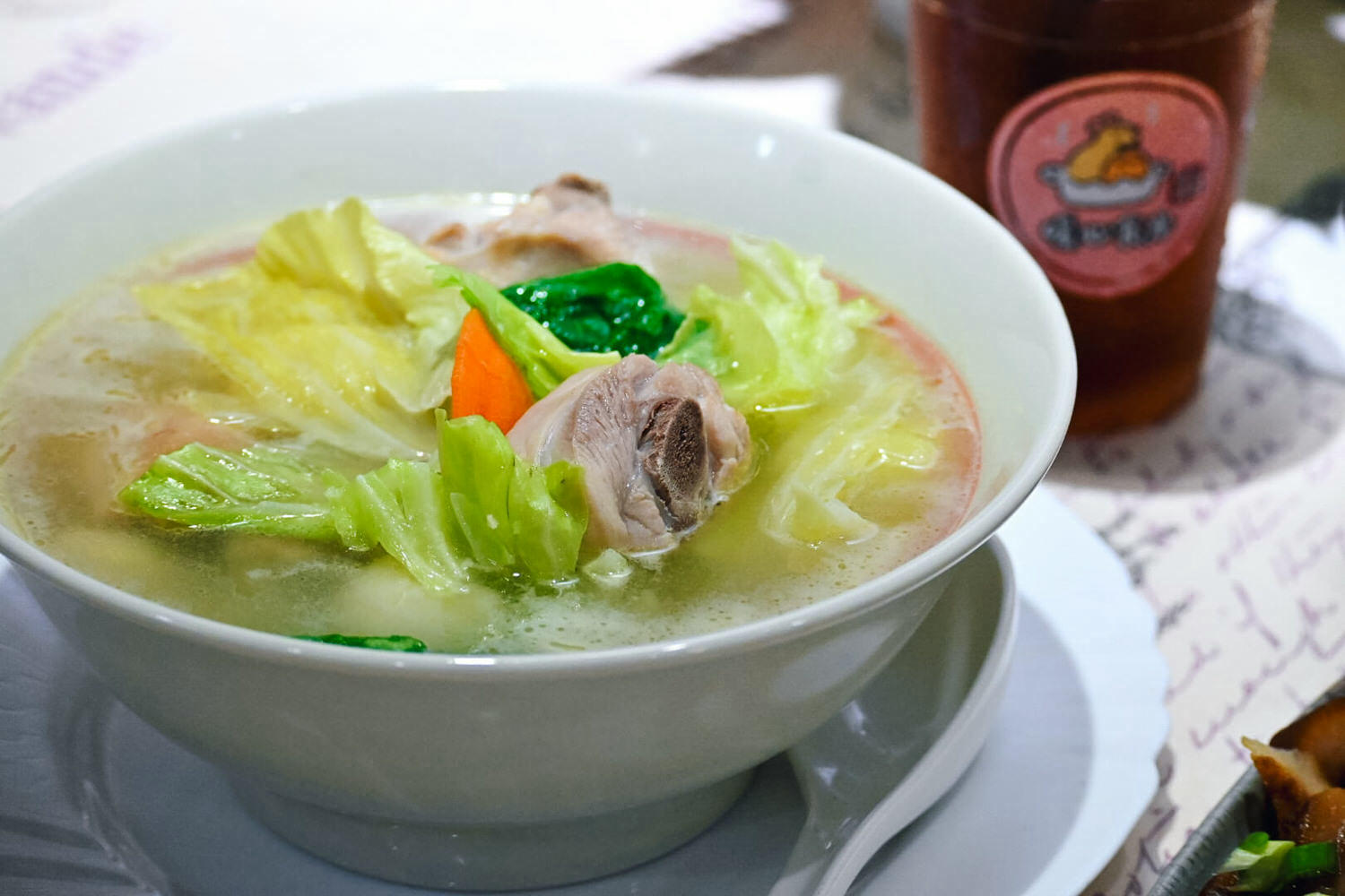 暖心食光。爆汗排隊也要喝雞湯?中和雞湯大勇街黃昏市場美食,16款雞湯、隱藏版雞肉飯加辣椒必吃 - 第5張圖