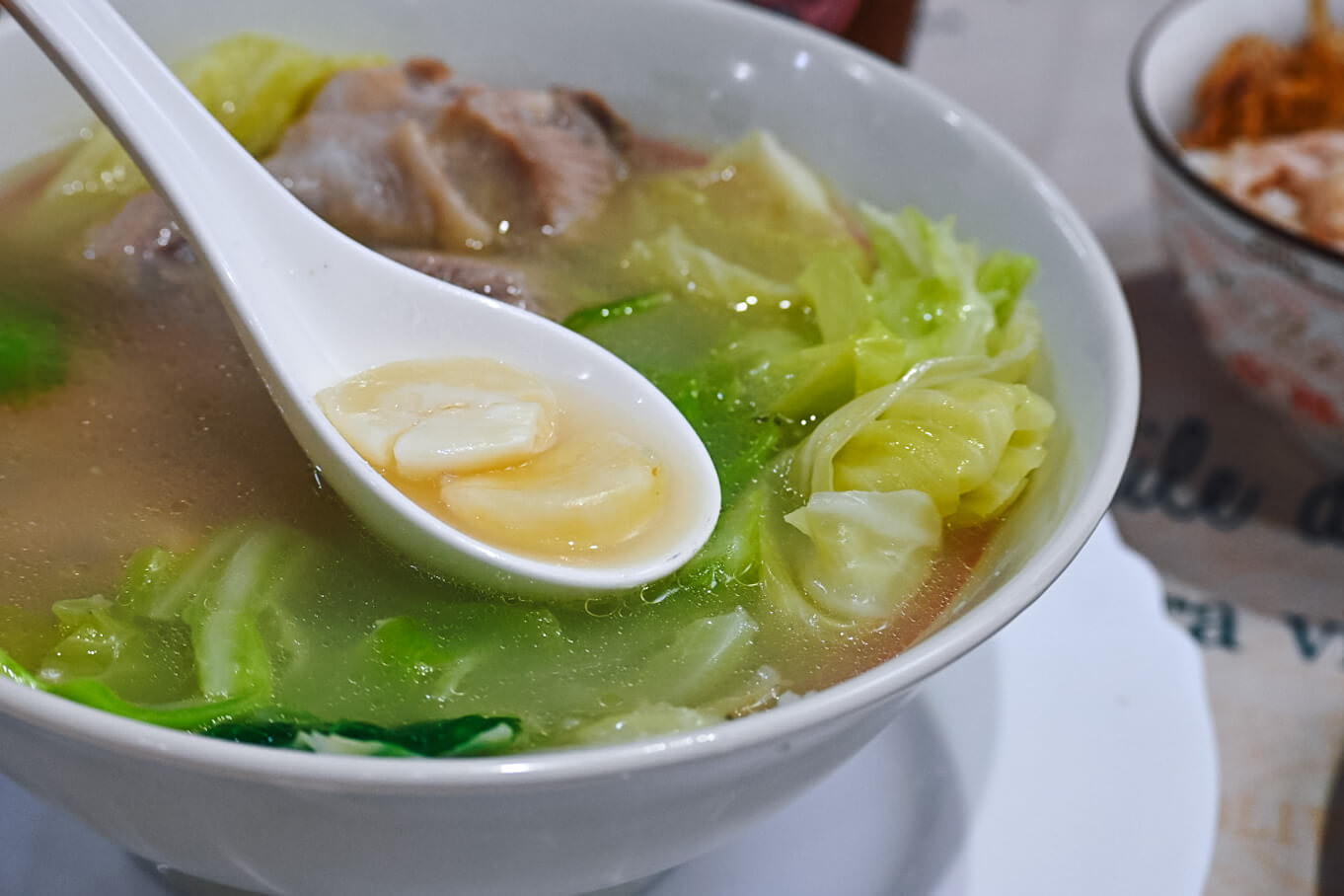 暖心食光。爆汗排隊也要喝雞湯?中和雞湯大勇街黃昏市場美食,16款雞湯、隱藏版雞肉飯加辣椒必吃 - 第6張圖