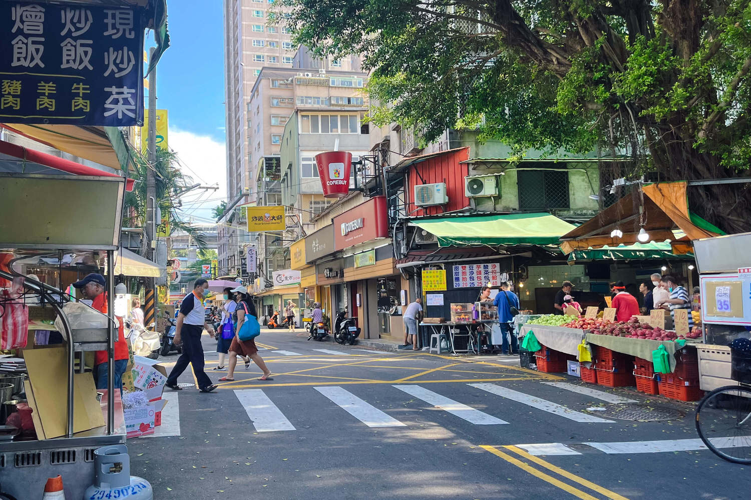 暖心食光。爆汗排隊也要喝雞湯?中和雞湯大勇街黃昏市場美食,16款雞湯、隱藏版雞肉飯加辣椒必吃 - 第2張圖