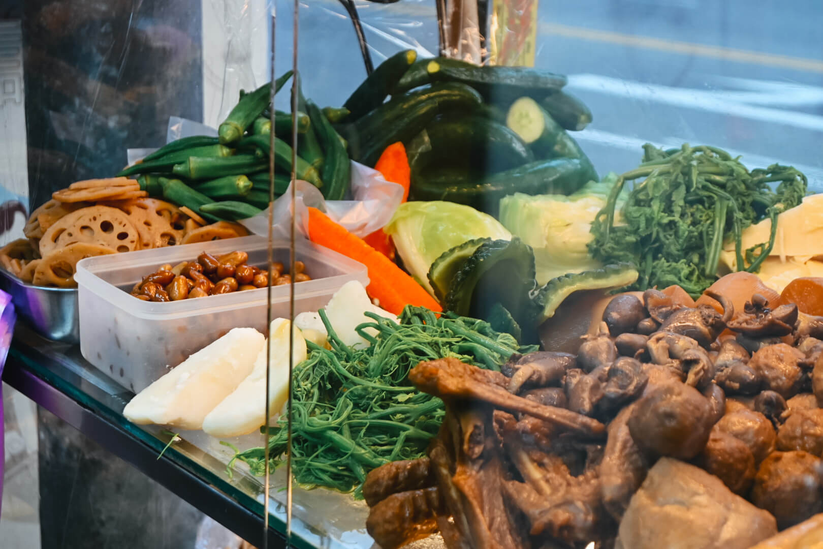 逢甲夜市在地人推薦吃6家:菠蘿油/西藏料理/35年老店 - 第20張圖