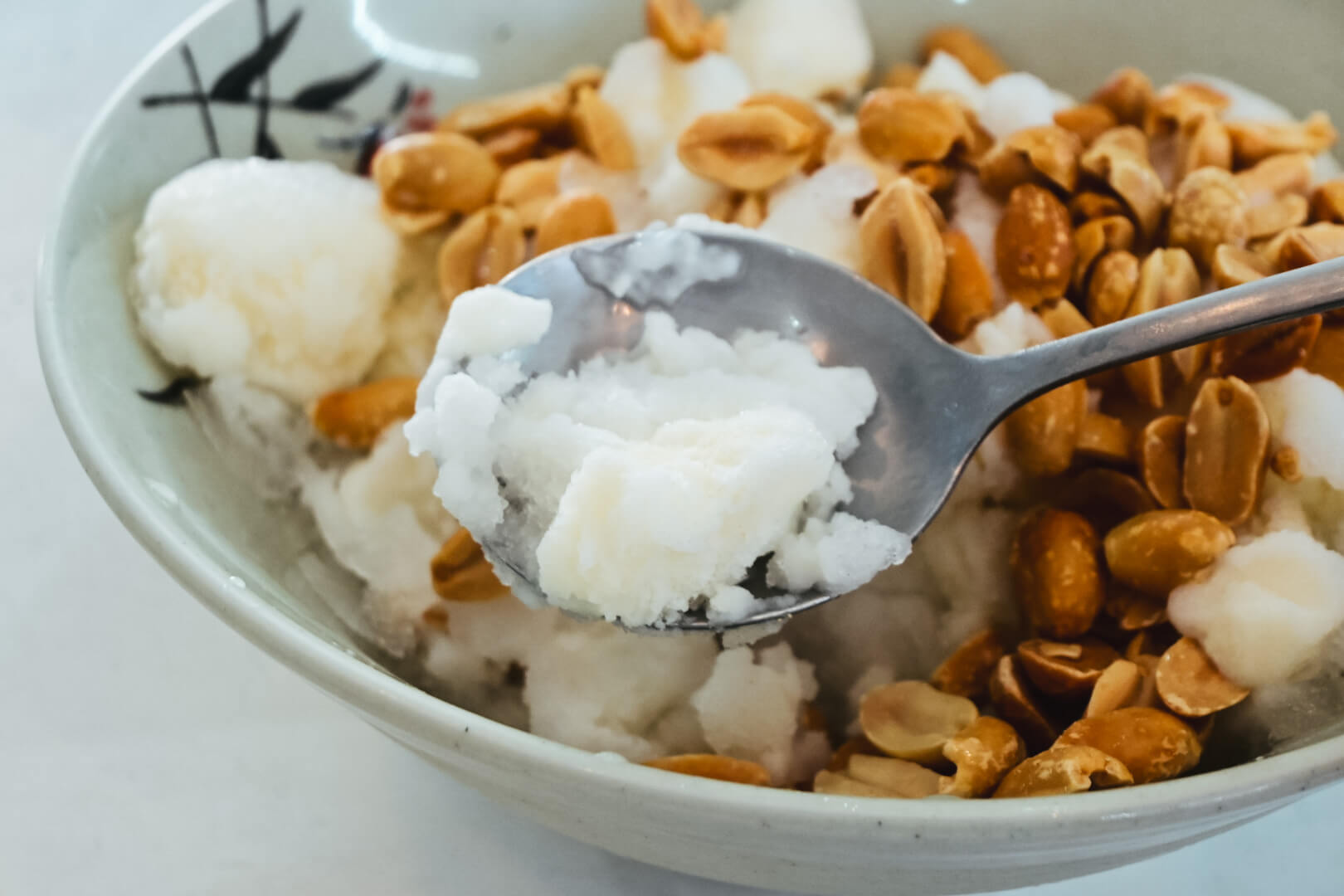 德意冰坊。80年南投冰品老店必點花生奶牛冰!煉乳綿綿冰取代糖水用料超實在 - 第5張圖