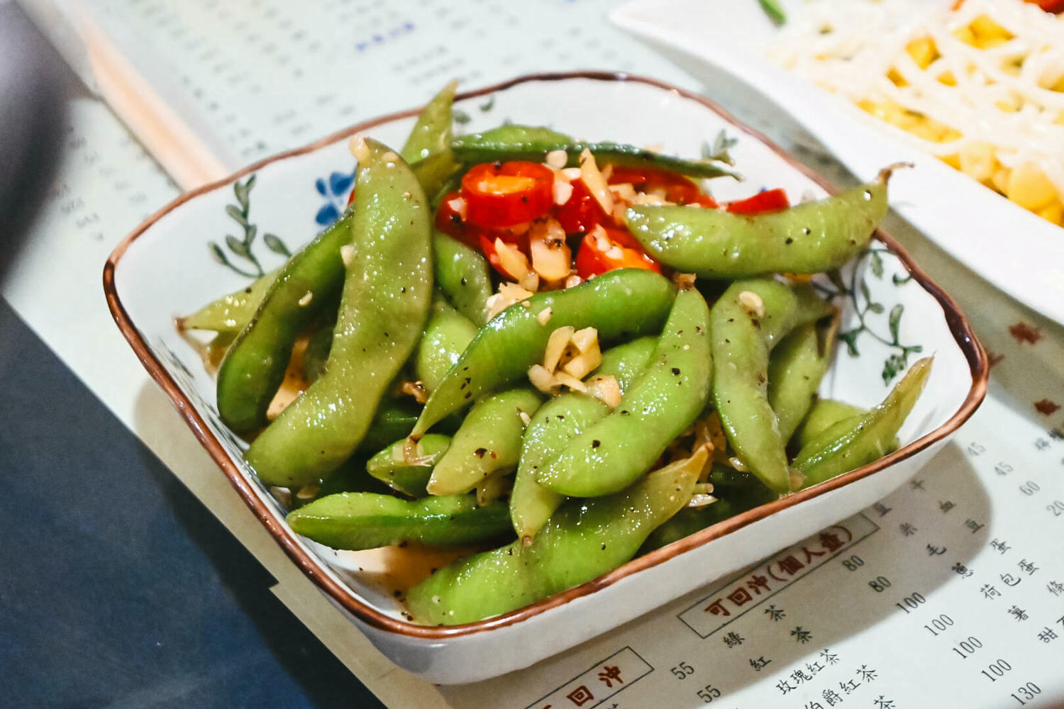 茶廬。35年個性泡沫紅茶店好吃無雷!逢甲美食宵夜必點蘿蔔糕、麥芽雞 - 第6張圖