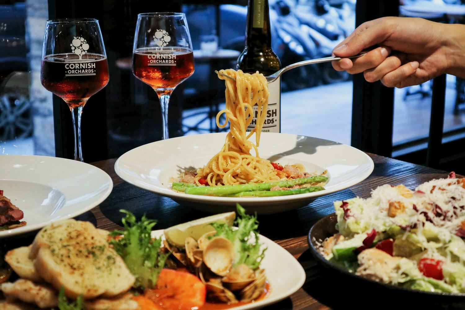 Waiting Bistro|忠孝復興東區餐酒館推薦!再訪大安巷弄必點討海人快炒海鮮(已歇業) - 第6張圖