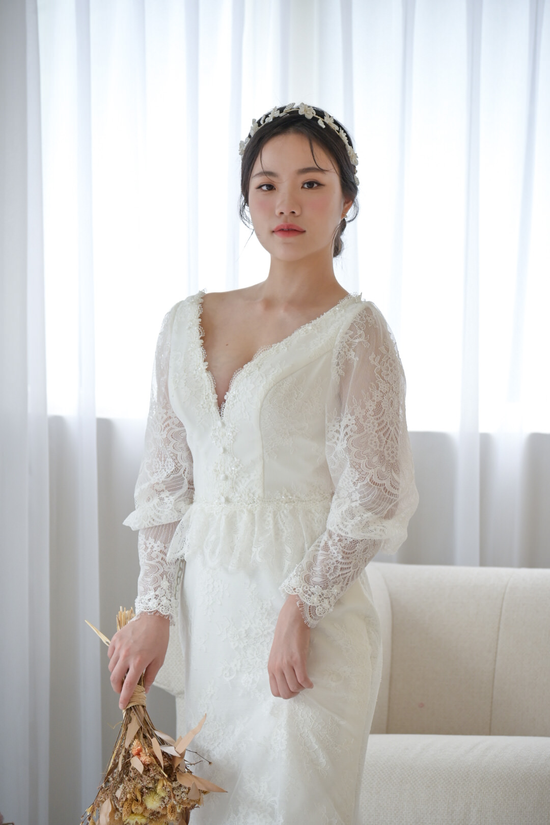 【台中婚紗推薦】一定要結婚才能穿婚紗嗎?水溝巢試穿心得、台中妝髮造型師推薦 - 第39張圖