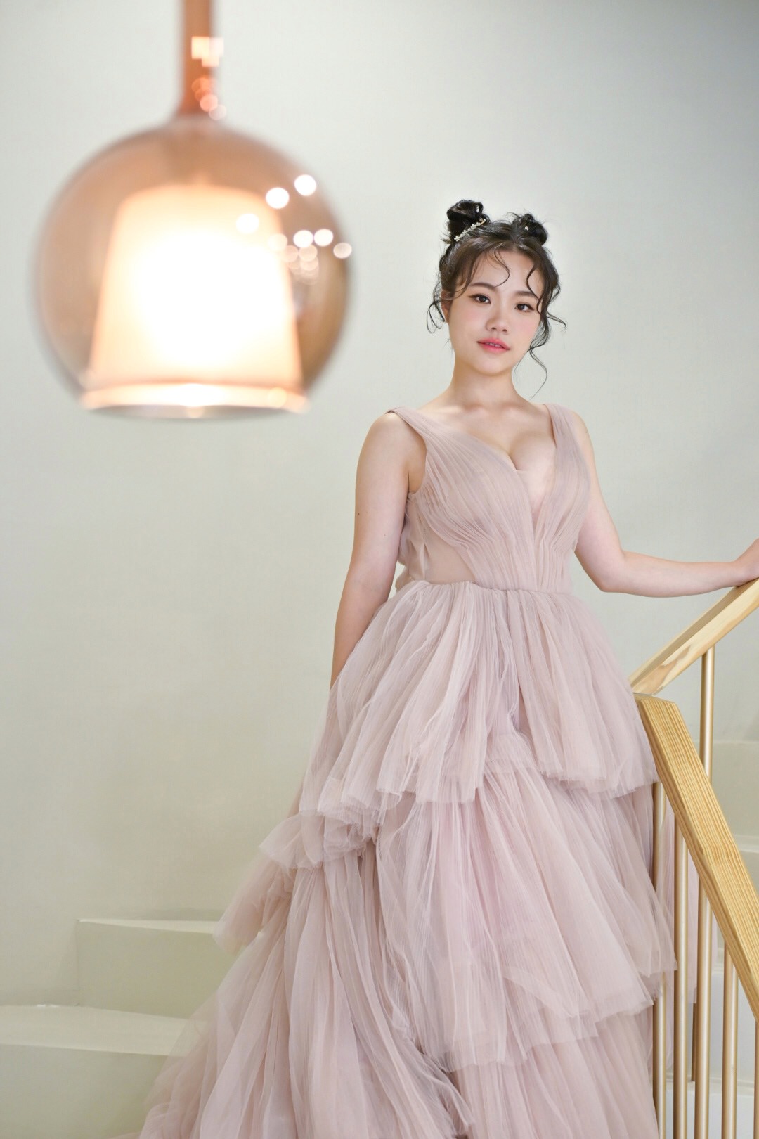 【台中婚紗推薦】一定要結婚才能穿婚紗嗎?水溝巢試穿心得、台中妝髮造型師推薦 - 第42張圖