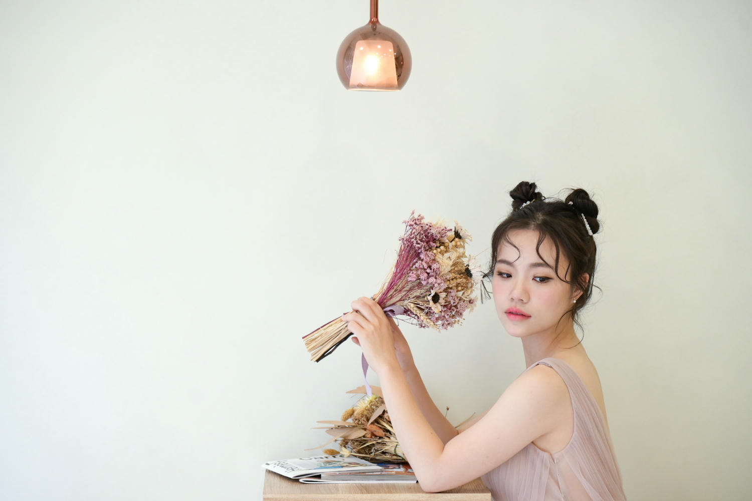 【台中婚紗推薦】一定要結婚才能穿婚紗嗎?水溝巢試穿心得、台中妝髮造型師推薦 - 第44張圖