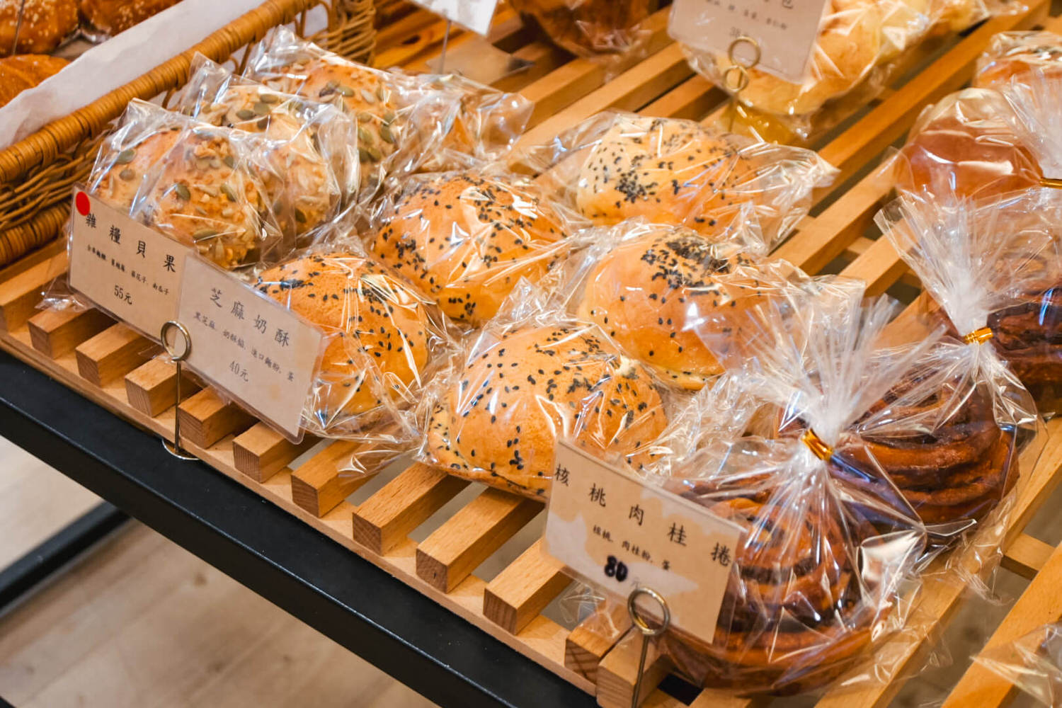 台中麵包推薦1|羅娃麵包四維店4.3星|野上麵包同門、天然酵母不脹氣 - 第16張圖