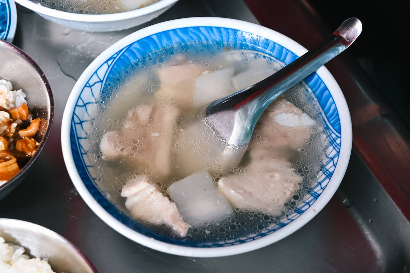 江家原汁排骨湯|60年大橋頭美食推薦滷肉飯梅乾菜正典!大稻埕廟口美食 - 第7張圖