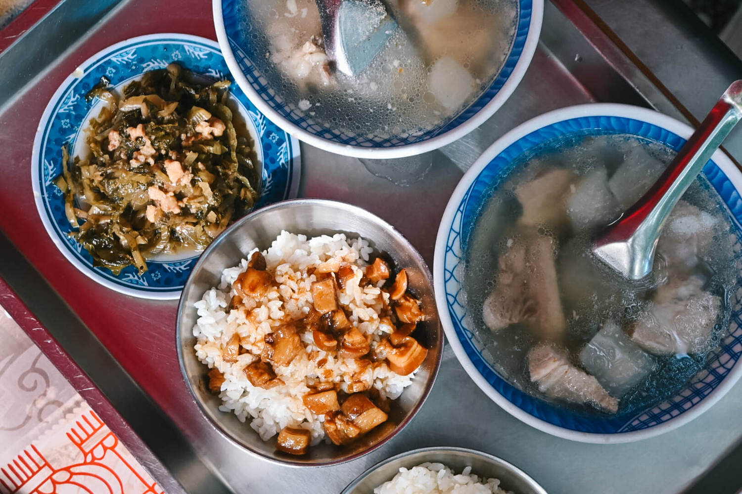 江家原汁排骨湯|60年大橋頭美食推薦滷肉飯梅乾菜正典!大稻埕廟口美食 - 第4張圖