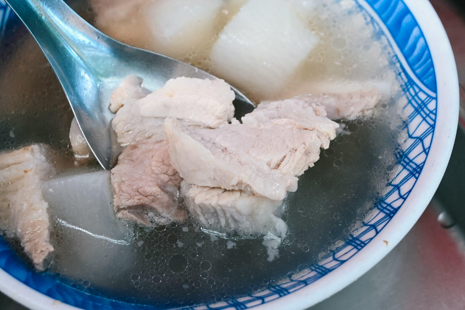 江家原汁排骨湯|60年大橋頭美食推薦滷肉飯梅乾菜正典!大稻埕廟口美食 - 第8張圖