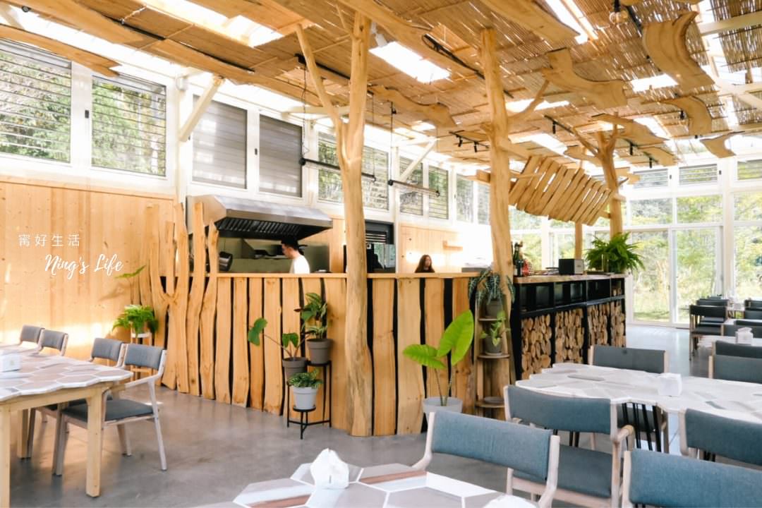 八番brunch|日月潭早午餐玻璃屋秘境!部落班尼迪克蛋、茴香炸雞 - 第6張圖