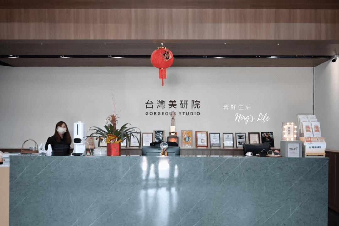 臺灣美研院美妝博物館|150拍禮服!IG最新安平景點 - 第3張圖
