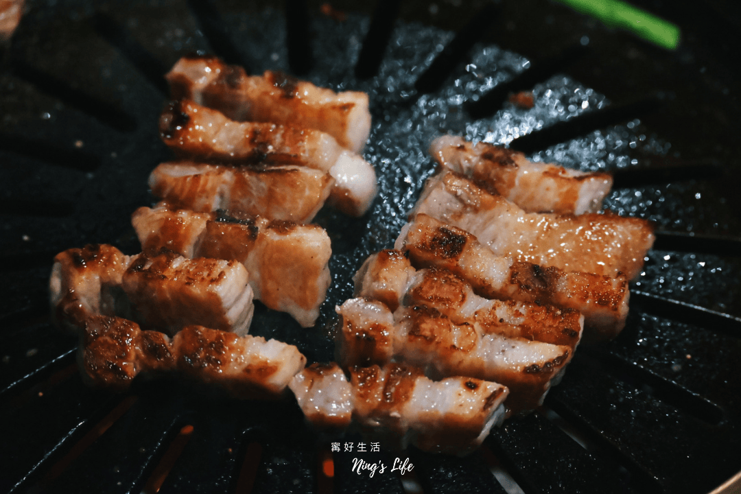 DEG度|設計感爆棚台中韓式燒肉!9款小菜吃到飽、生日送和牛 - 第34張圖
