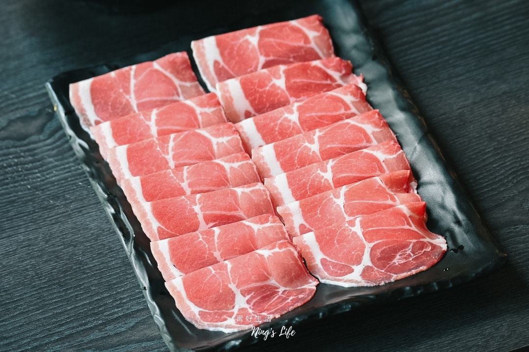 菇神新社店|第一次吃這樣點!飄香20餘年原木家傳鍋米其林推薦 - 第23張圖