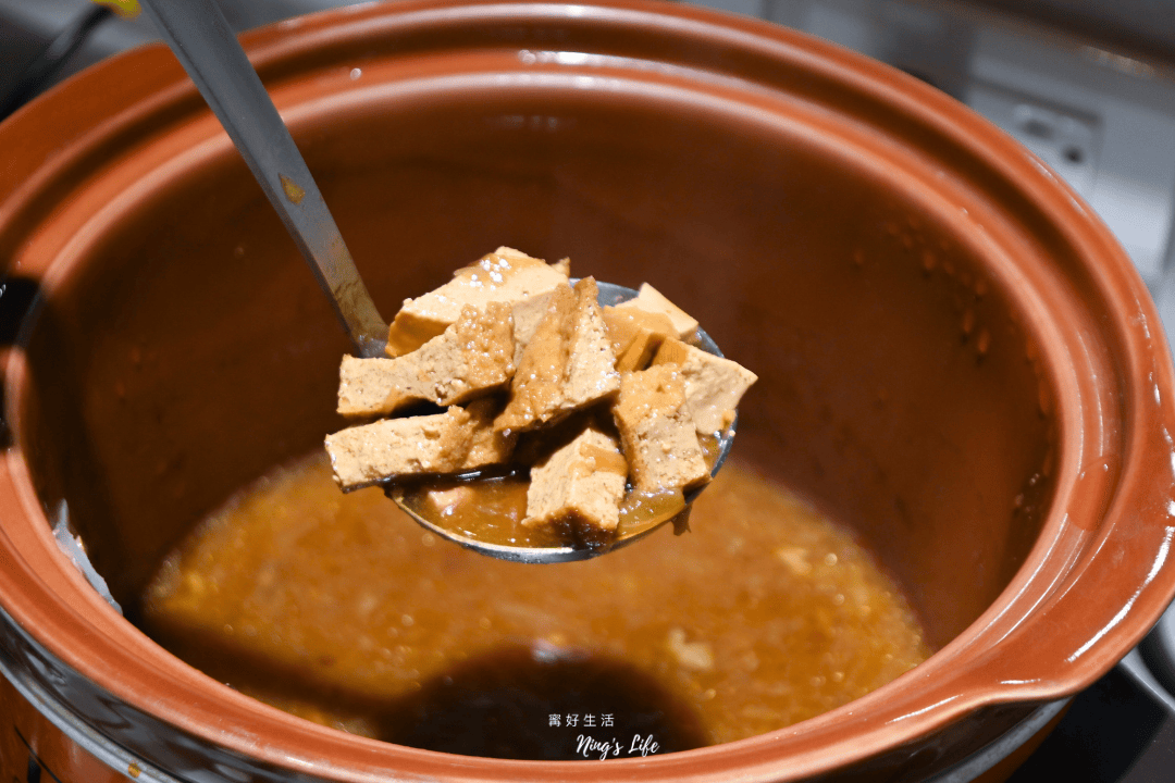 蔬盈市場火鍋|台中勤美吃到飽菜比肉多!50種季節蔬菜、嘉大鮮奶入鍋 - 第12張圖