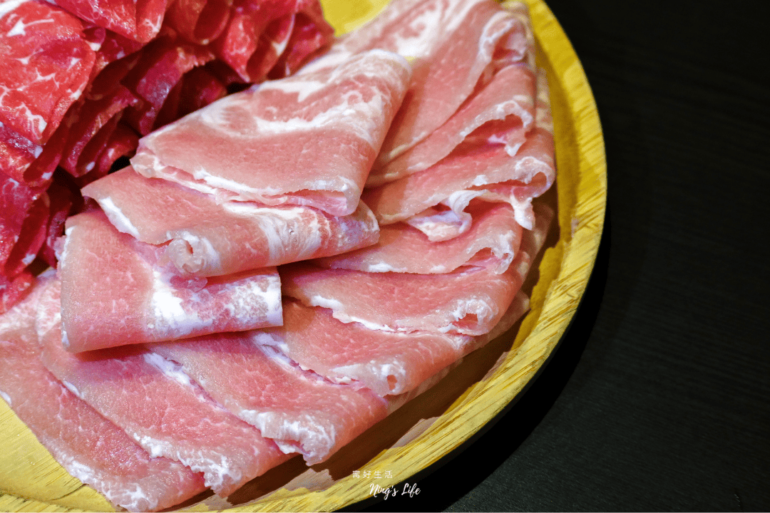 稻葉山城麻辣鍋|中壢老牌火鍋雙人700克大肉盤千元有找 - 第14張圖