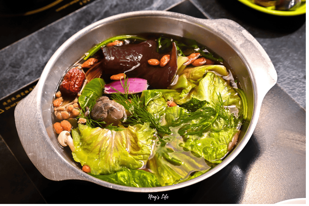 蔬盈市場火鍋|台中勤美吃到飽菜比肉多!50種季節蔬菜、嘉大鮮奶入鍋 - 第22張圖