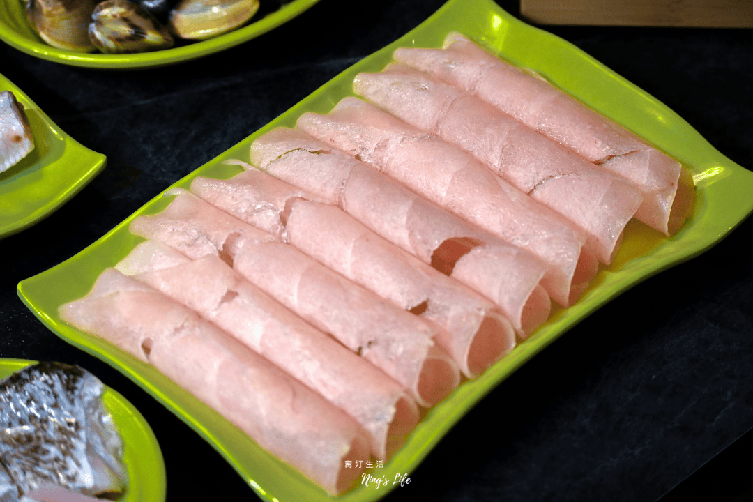 蔬盈市場火鍋|台中勤美吃到飽菜比肉多!50種季節蔬菜、嘉大鮮奶入鍋 - 第24張圖