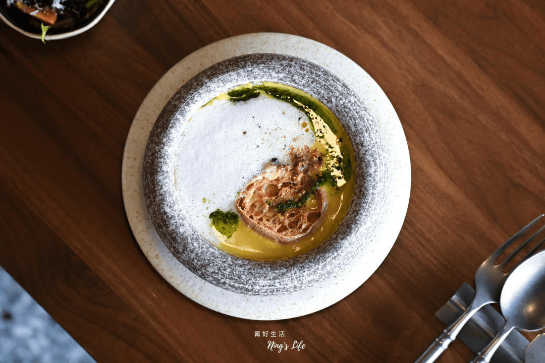 居無定所|台中西區侘寂風老宅早午餐 浪跡天涯異國饗宴 - 第15張圖