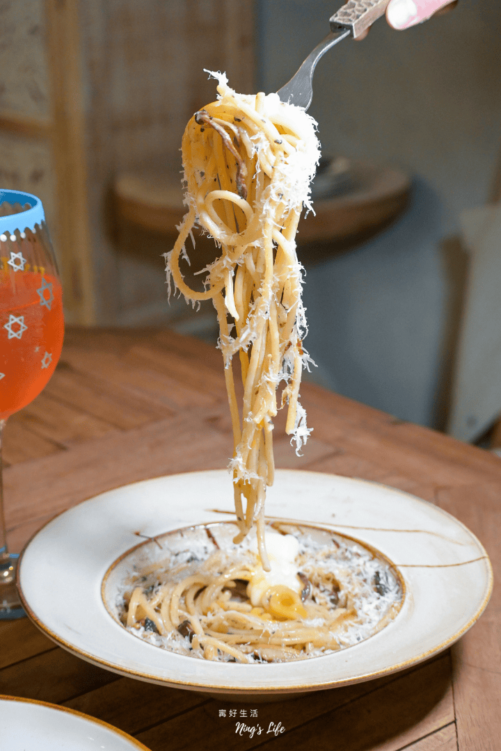 A Beach 101&Pizza必點?台北信義波西米亞海灘風全日早午餐餐酒館 - 第25張圖