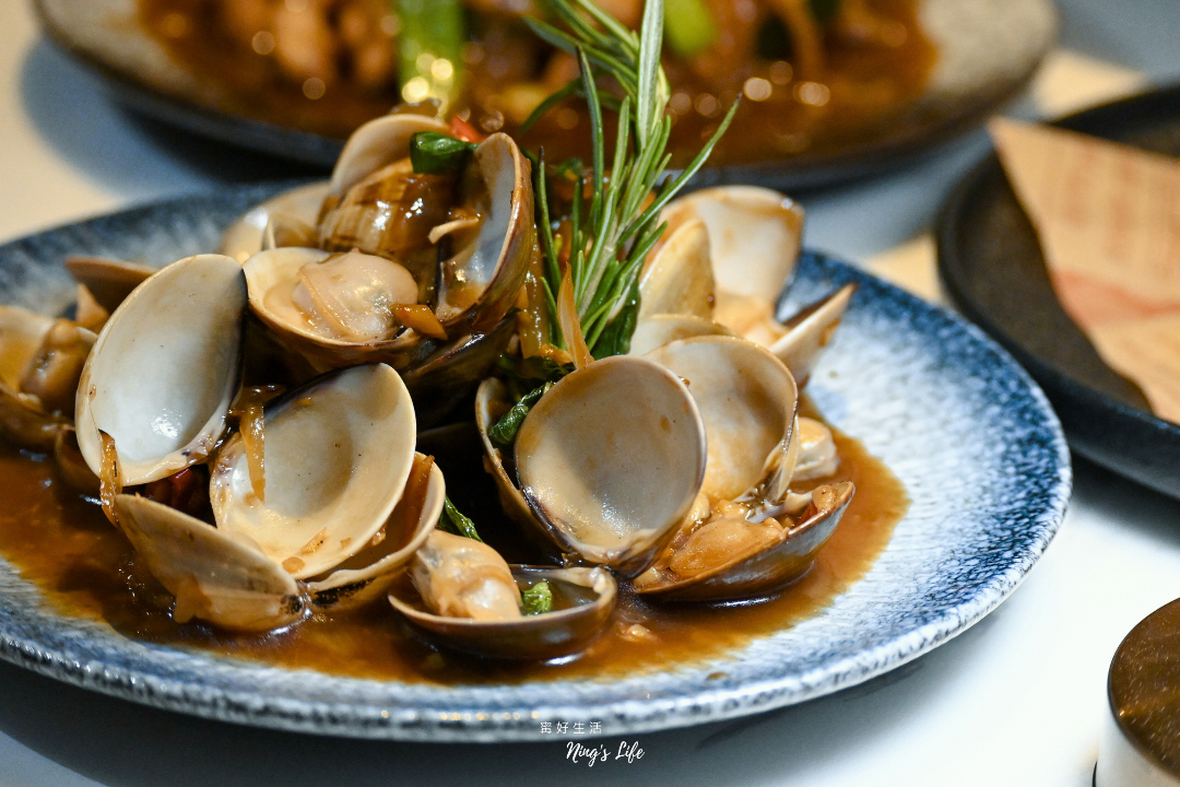 雲璽樓|隱身逢甲復古餐酒館推薦!特色茶酒、餐點好吃 - 第15張圖