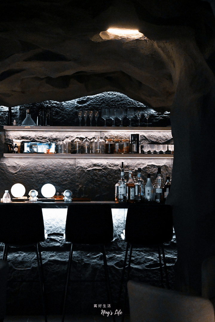 阿姆斯壯餐酒館|登陸月球!台中西區勤美餐酒館、適合一個人去的酒吧推薦 - 第5張圖