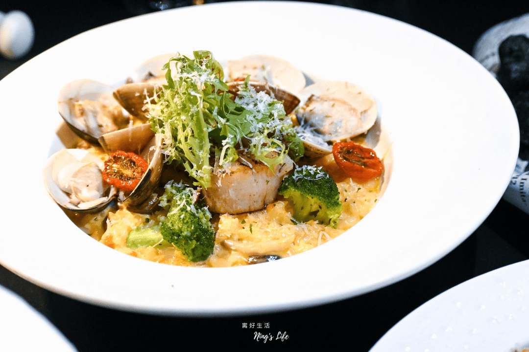 阿姆斯壯餐酒館|登陸月球!台中西區勤美餐酒館、適合一個人去的酒吧推薦 - 第12張圖