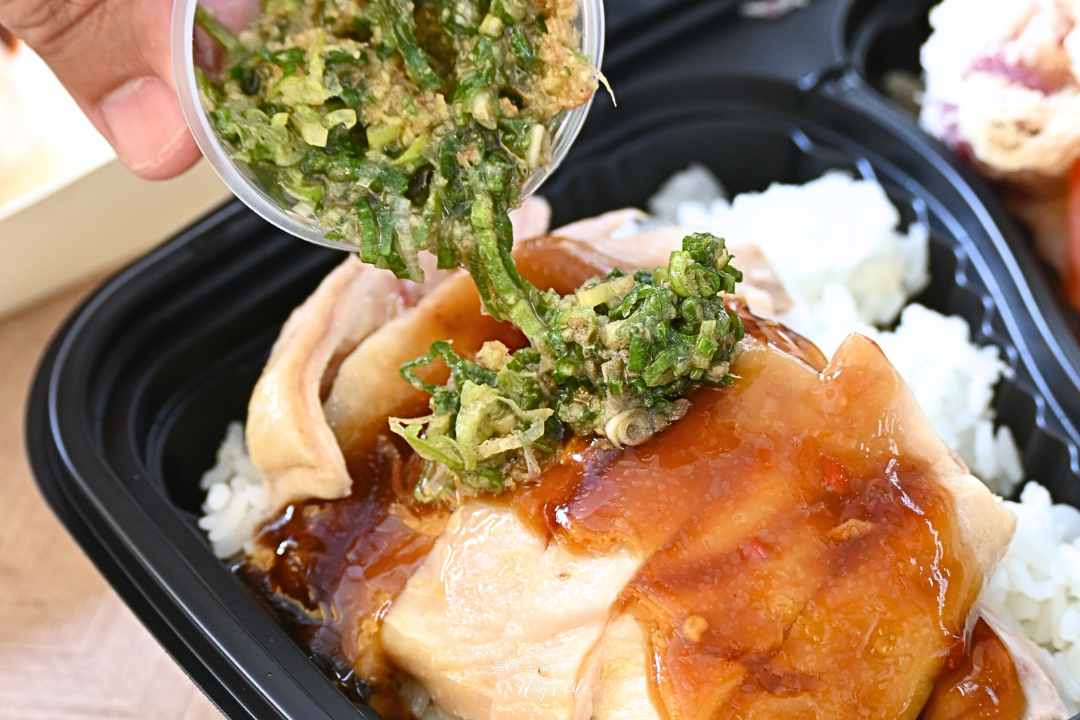 志氣雞飯|台中榮華富櫃市集海南雞飯外帶店 肉質好又開胃 - 第5張圖