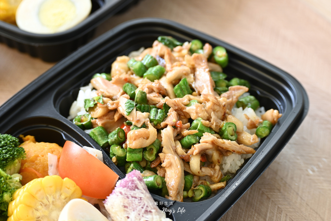 志氣雞飯|台中榮華富櫃市集海南雞飯外帶店 肉質好又開胃 - 第7張圖