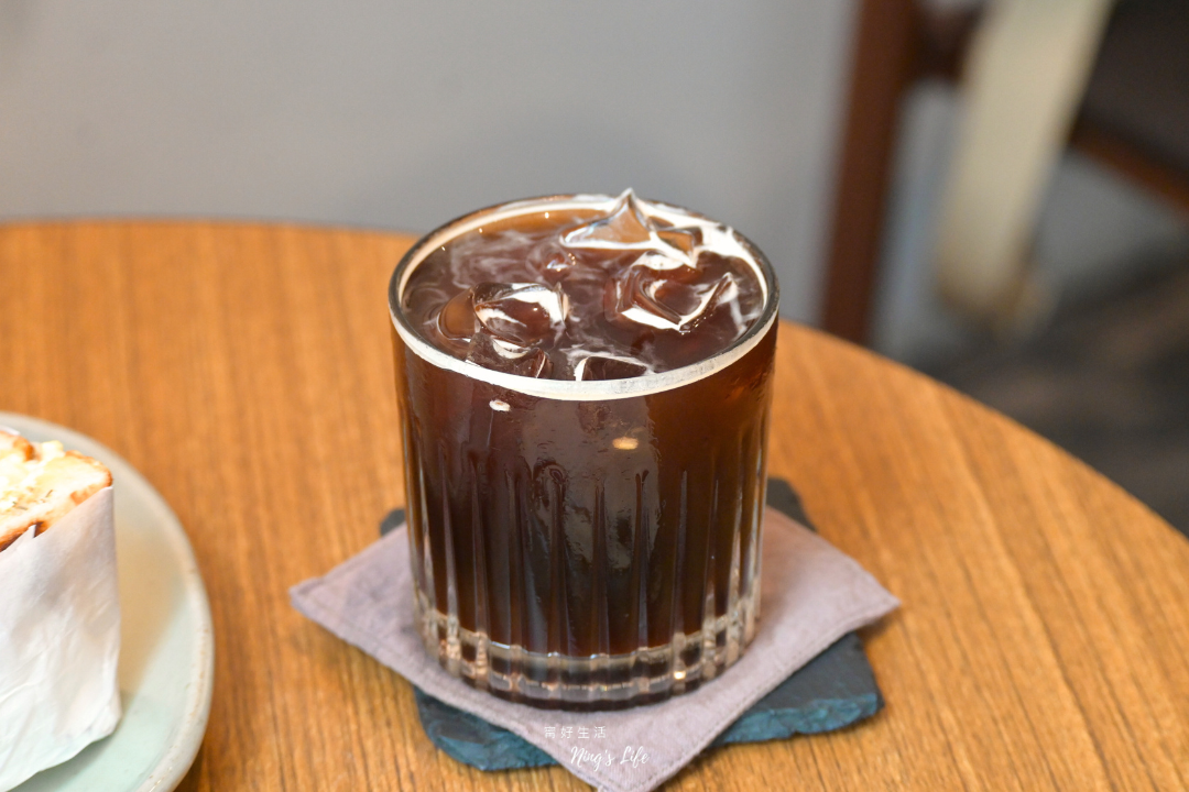 貳氖福商行|柯基控必收!手作戚風自烘咖啡 台北西門咖啡廳 - 第26張圖