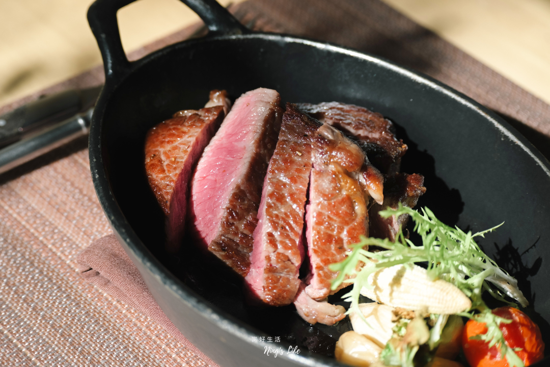 Roast初｜每次都像限定版！新竹竹北乾式熟成牛排西餐推薦